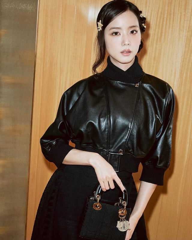 Blackpink Jisoo Cropped Black Leather Jacket