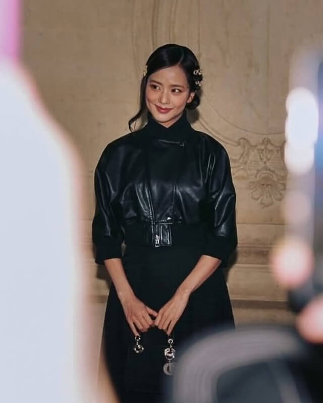 Blackpink Jisoo Cropped Black Leather Jacket