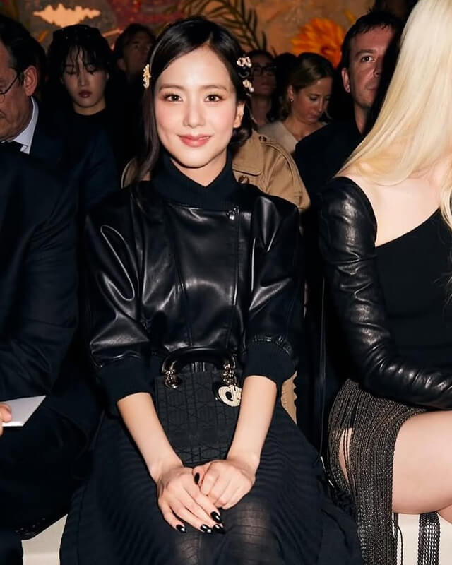 Blackpink Jisoo Cropped Black Leather Jacket